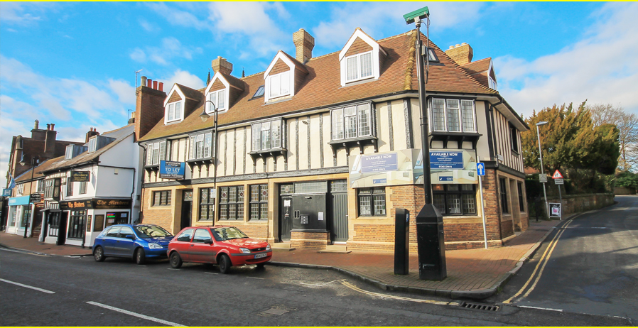 Rose and Crown pub, High Street, East Grinstead.